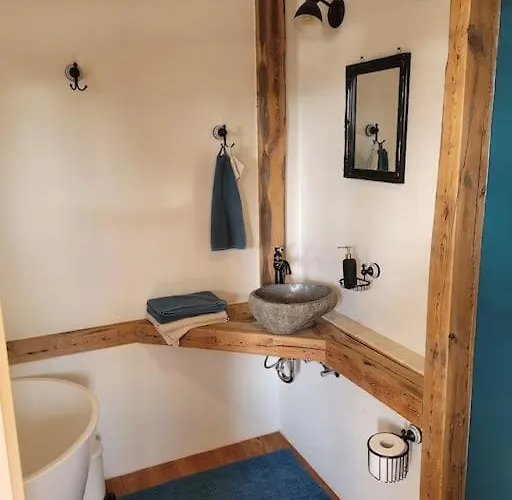 Apartament Wunderschoenes Obergeschoss In Bahnhofsnaehe